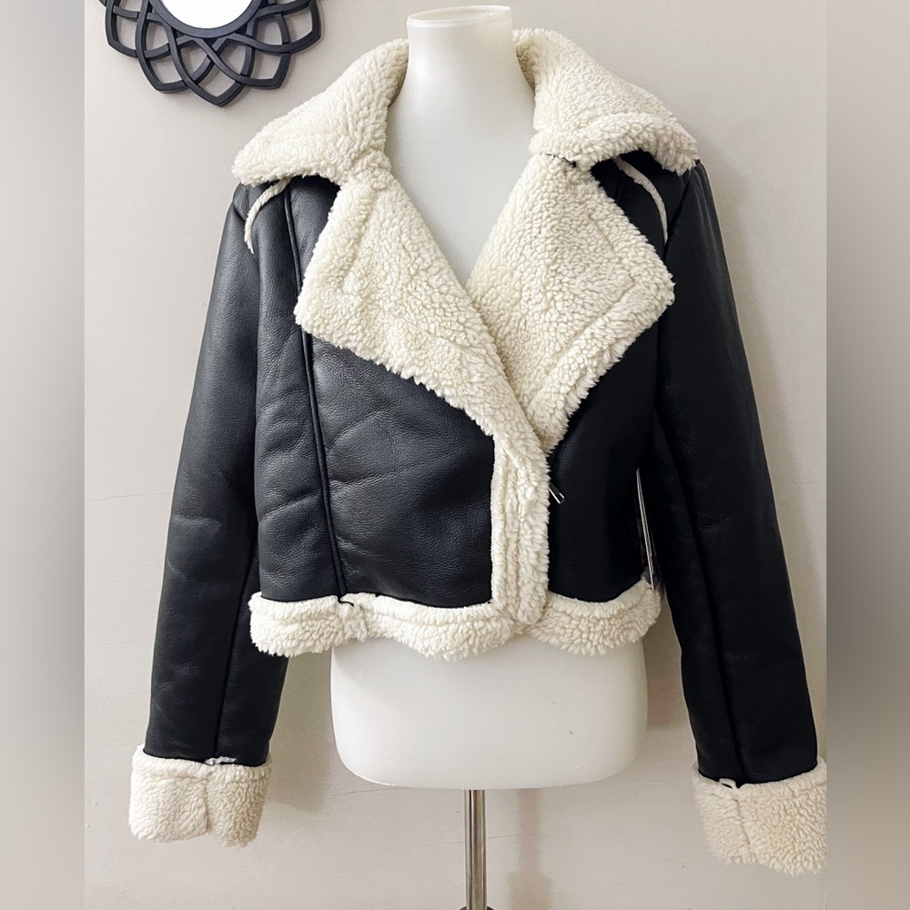 (sold) Ci Sono Black and Cream Teddy Jacket casual crop chic sherpa faux leather